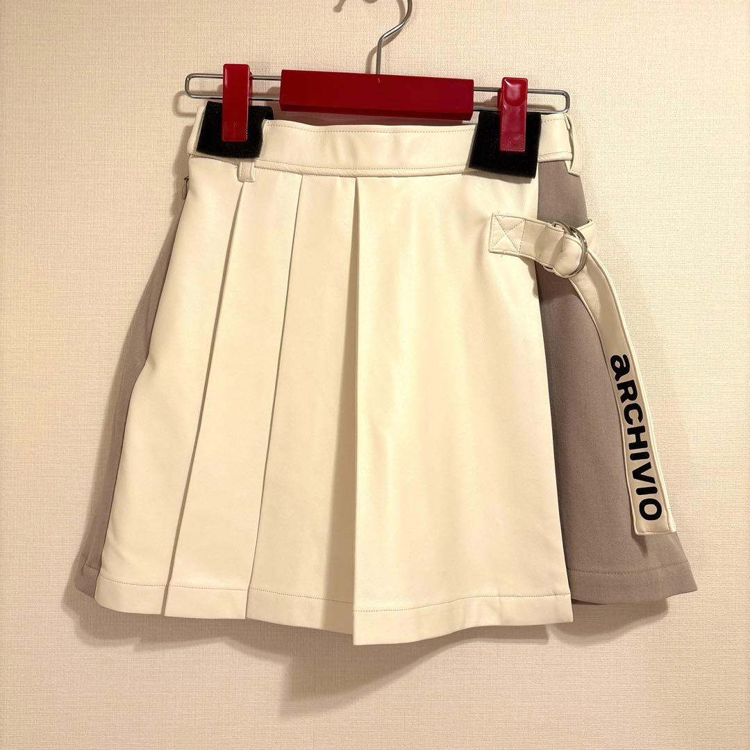 新品未使用アルチビオ 保温発熱スカート風ショートパンツ 36 白