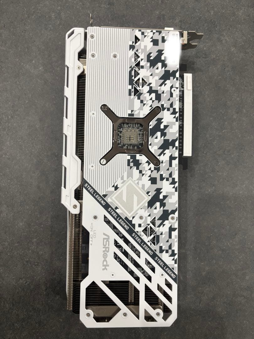 グラフィックボード・グラボ・ビデオカード Radeon RX 7800XT Steel Legend 16G