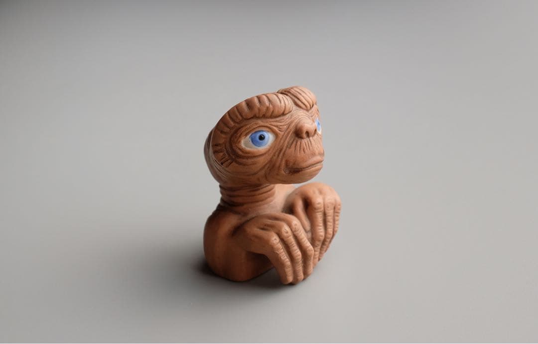 E.T. フィギュア 陶器 ヴィンテージ 1983 AVON フチ子 ユニバ