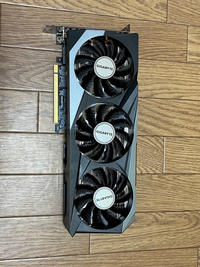 GIGABYTE RTX 3070 グラフィックボード
