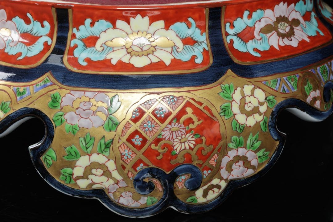 s*a様 有田焼 朱明窯 藤井朱明 染錦金彩獅子蓋孔雀図沈香壺 三段飾壺 特大9