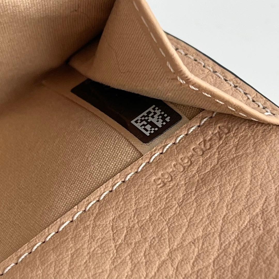 ✨未使用レベル✨　Chloe 財布　ベージュ　レザー　ホログラムシール