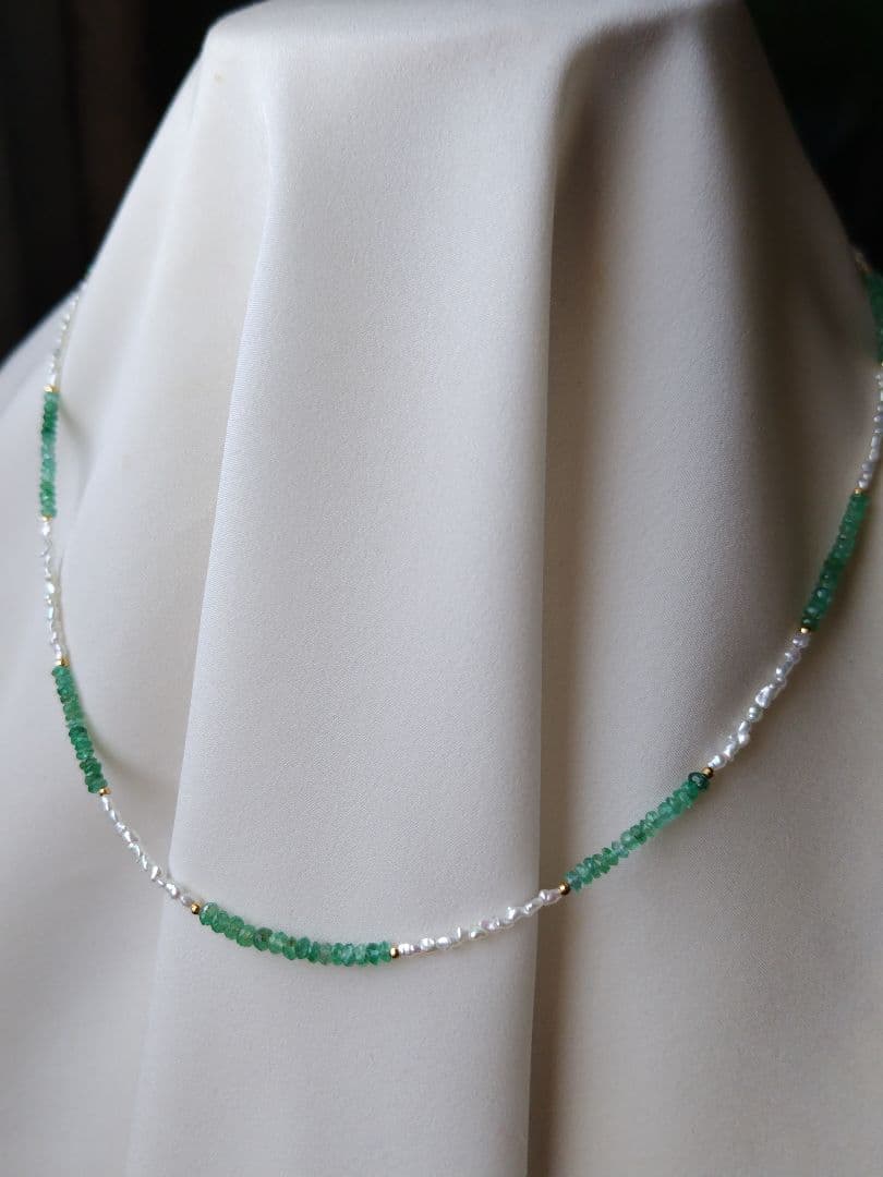 K18 エメラルド、あこや真珠芥子パール ネックレス