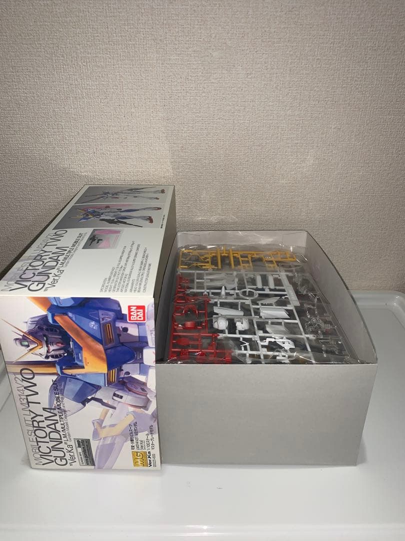 ＭＧ Ｖ２ガンダムver.Ka & アサルトバスター拡張パーツ & 光の翼