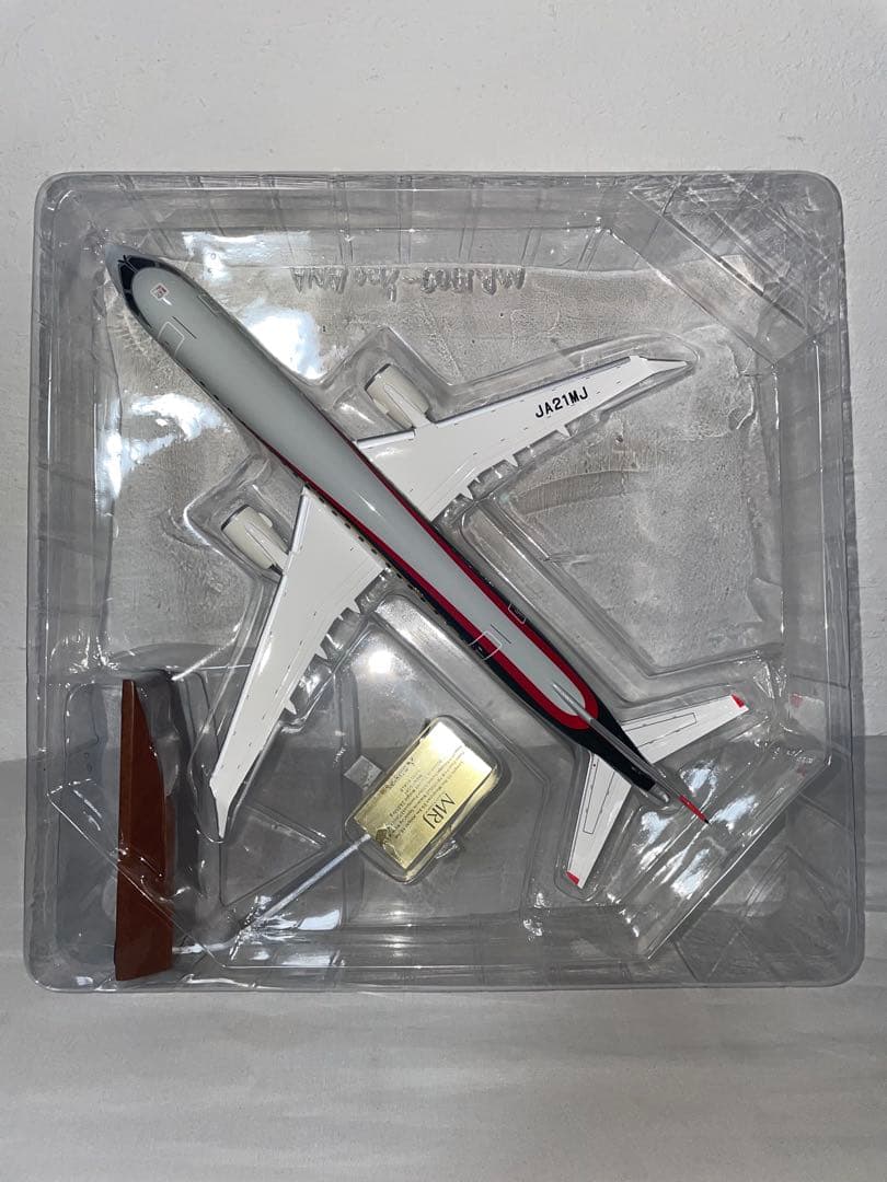 MRJ 三菱航空機 1/100 11006 1/100スケール 三菱航空機