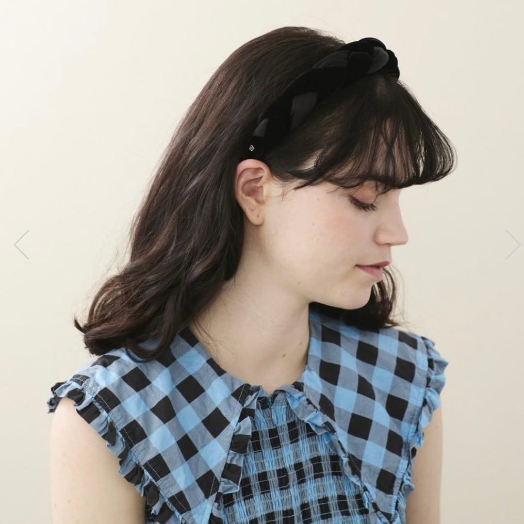 アレクサンドル ドゥ パリ カチューシャ ヘアバンド 黒　ツイスト　ねじり