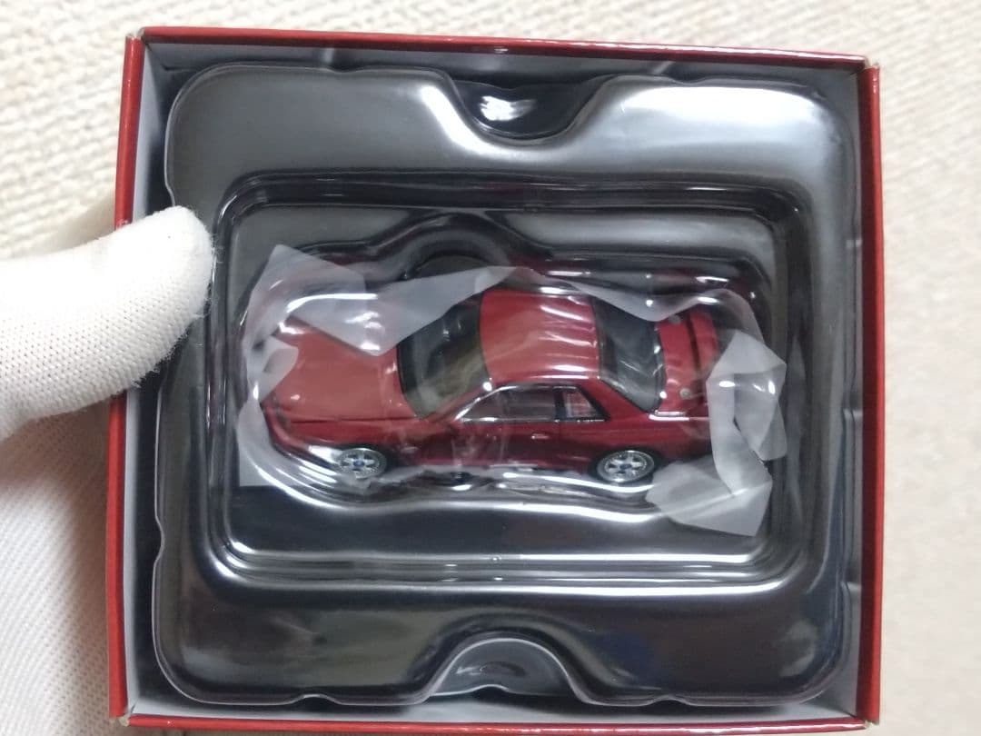 トミカリミテッドヴィンテージネオ 日産 スカイライン GT-R R32 開封品