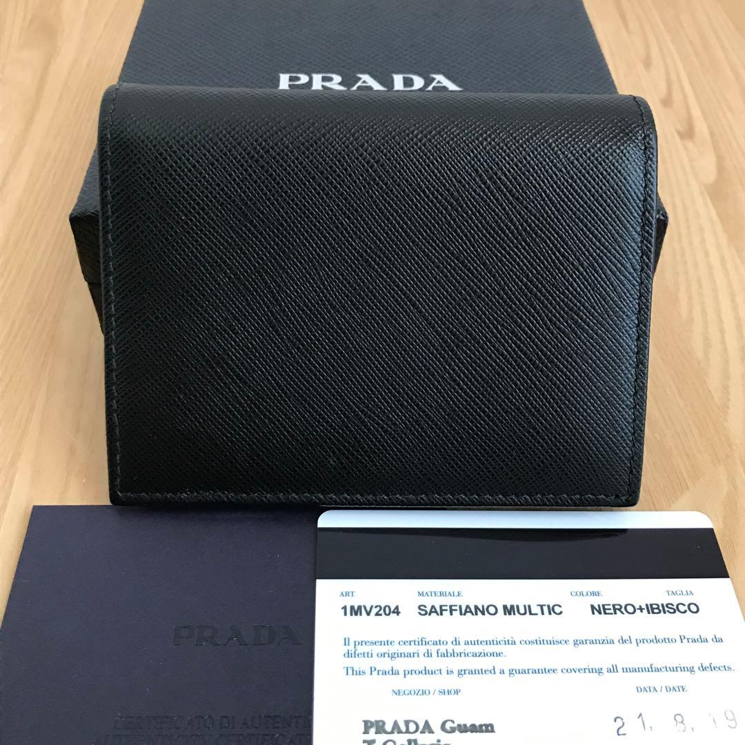 美品　PRADA プラダ　二つ折り財布　ミニ財布　黒×ピンク　マルチカラー