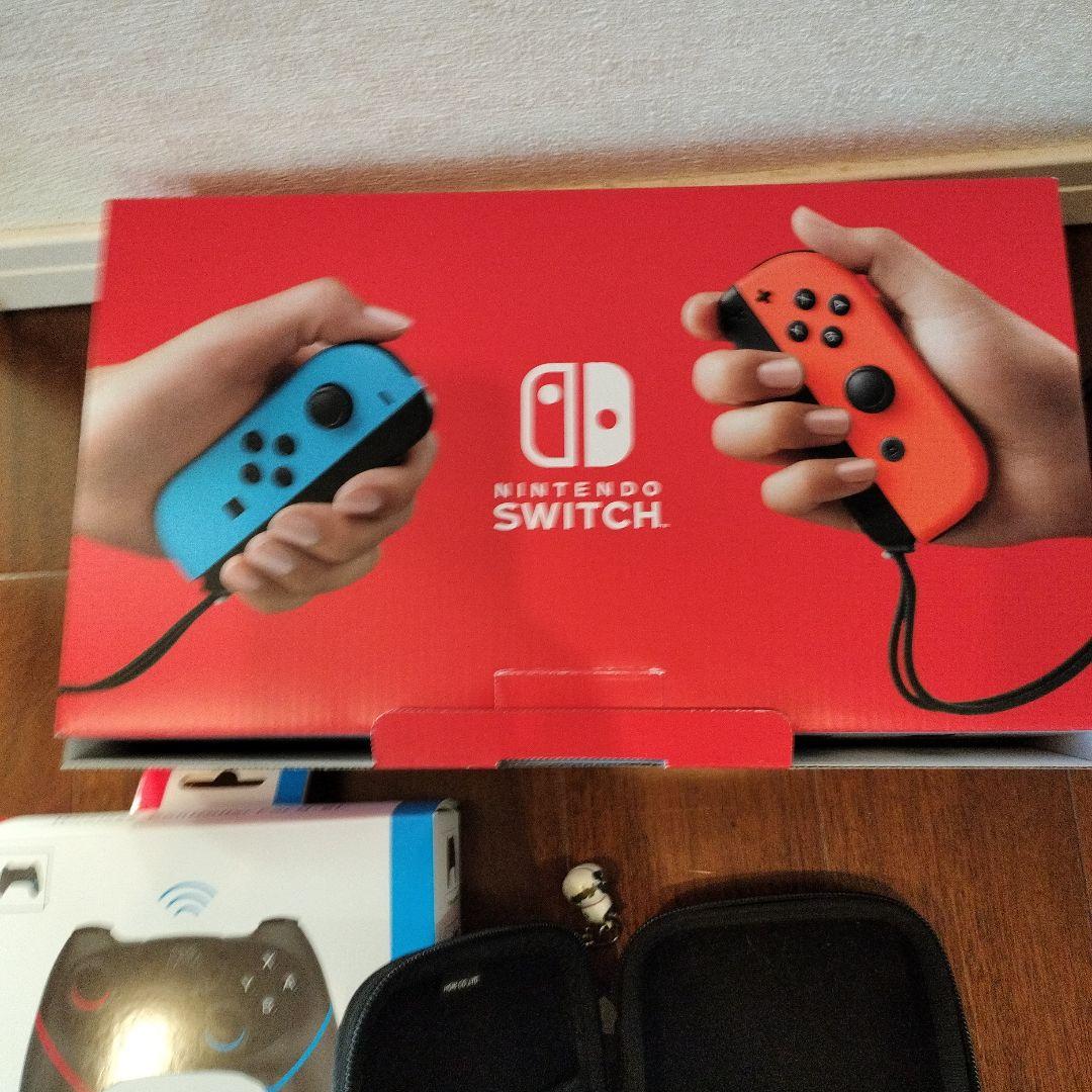 ス*ー様 Nintendo Switch本体と周辺機器セット