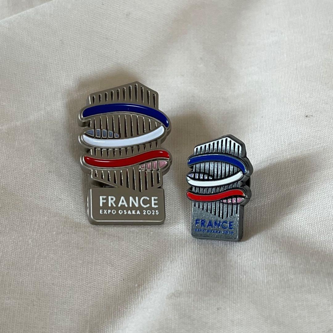 【非売品】フランスパビリオン　ピンバッチ2個セット
