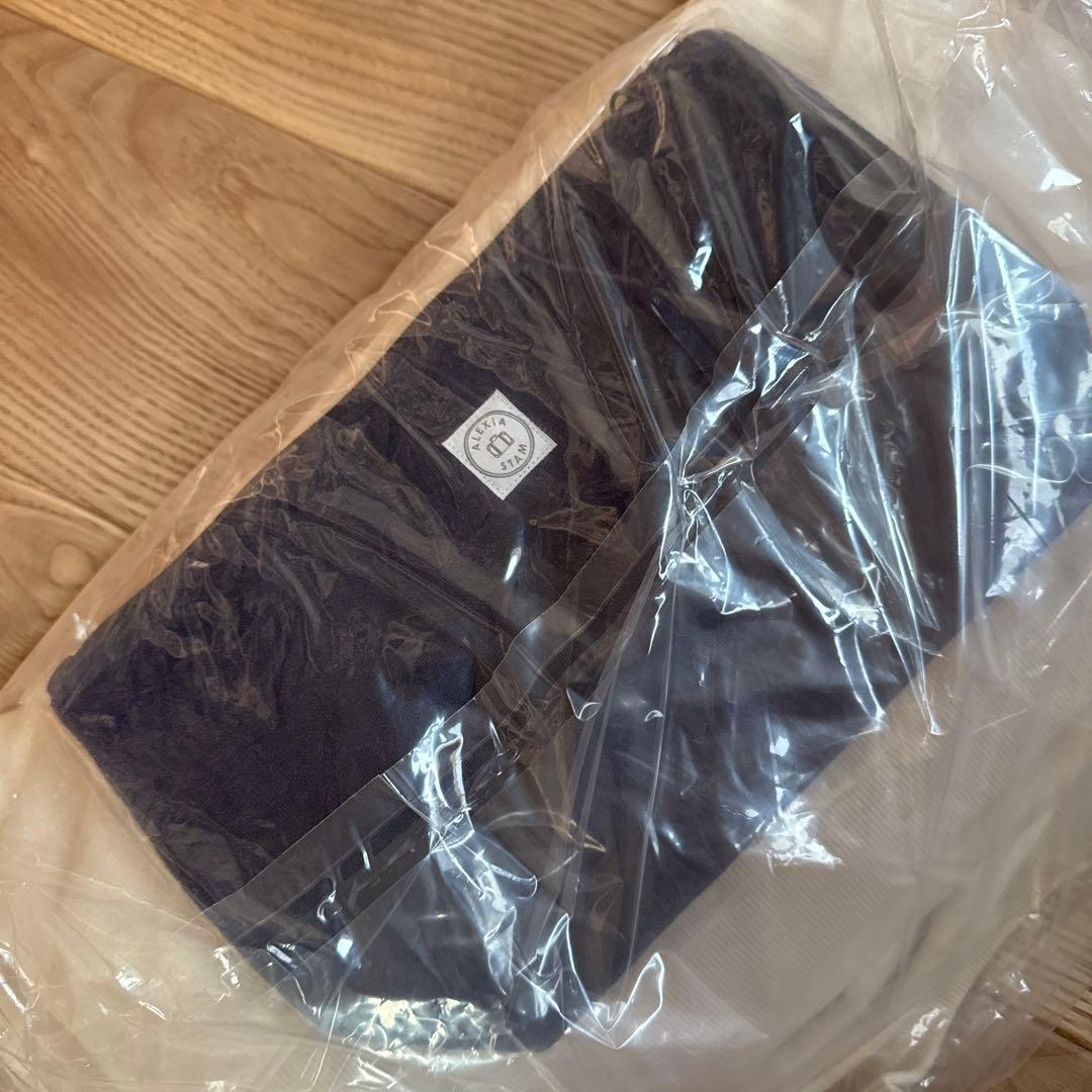 alexiastam happy bag 2025 スウェット上下　ポーチ