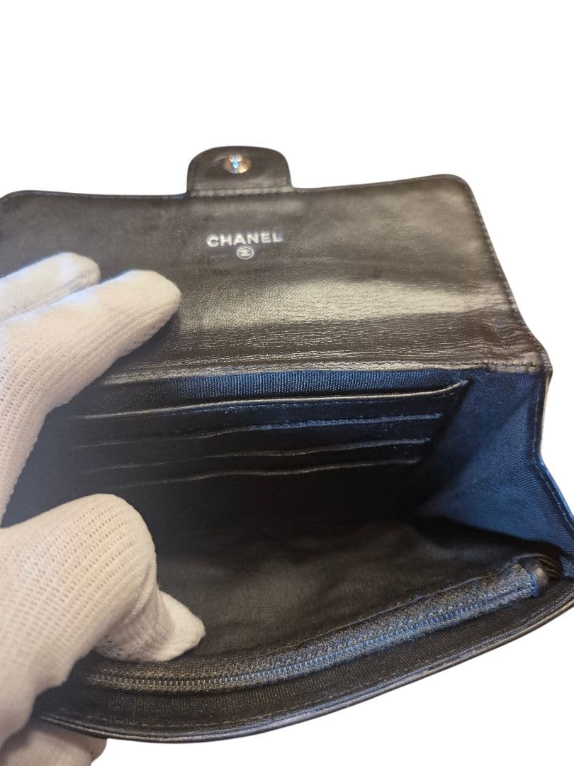 CHANEL　シャネル　マトラッセ　ケース　折り財布