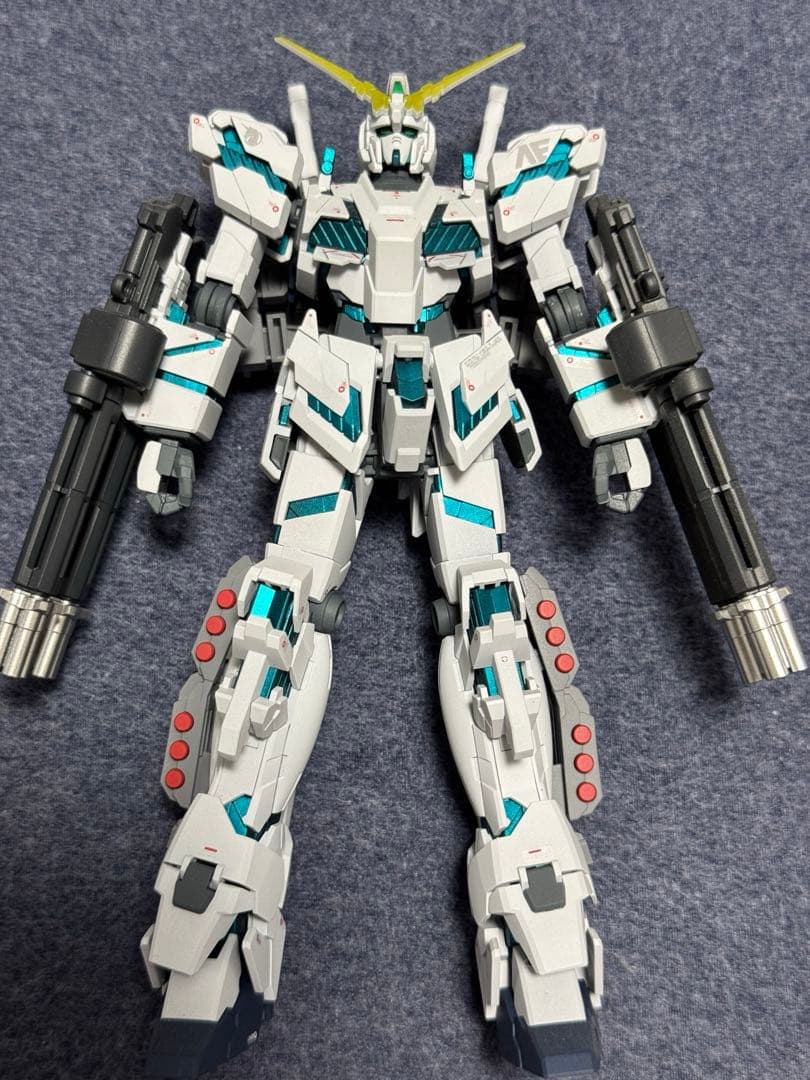 HGUC 1/144 フルアーマー・ユニコーンガンダム デストロイモード 塗装品