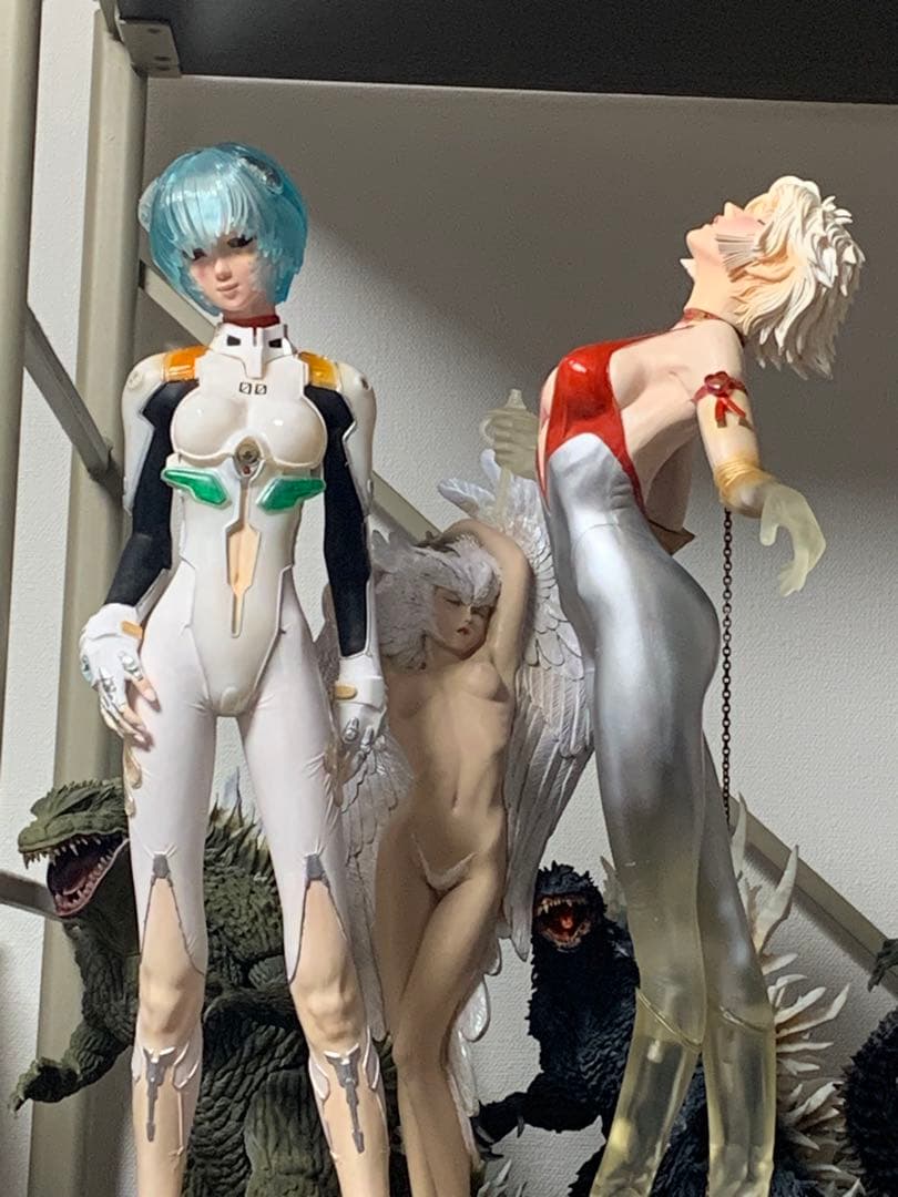 エヴァンゲリオンより綾波レイ ガレージキット完成品 荒木元太郎氏造形