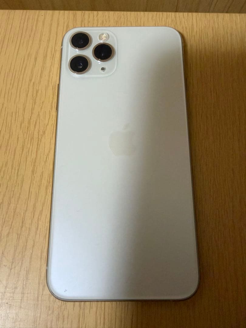 iPhone11pro バッテリー最大容量82%、SIMフリー、箱、説明書付属