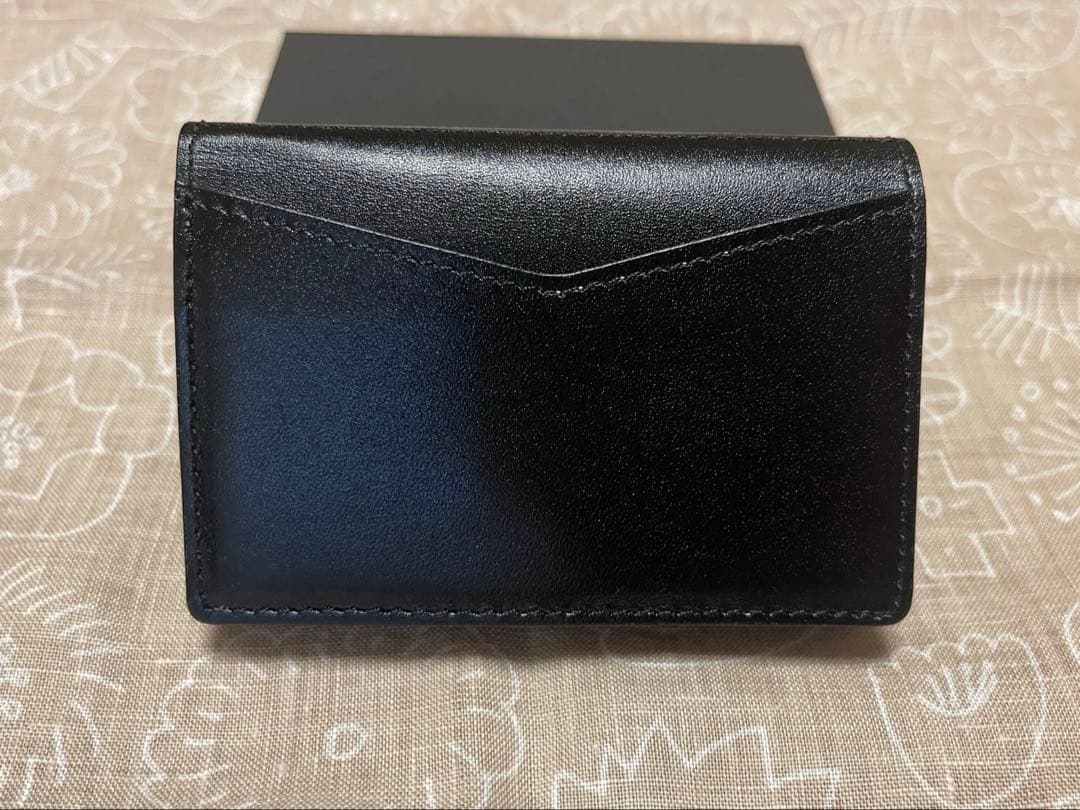 手のひらサイズの本革財布　KURASHI&Trips PUBLISHING