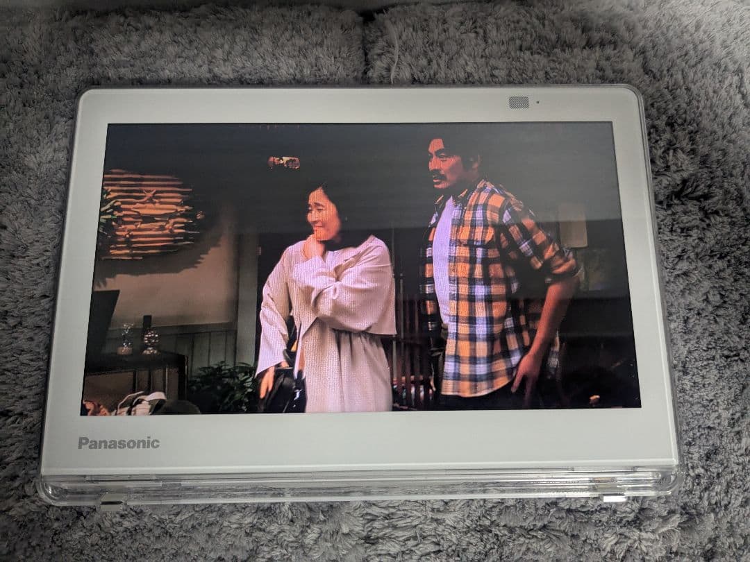 【美品】Panasonic UN-10CE10-W ポータブルTV 2021年製