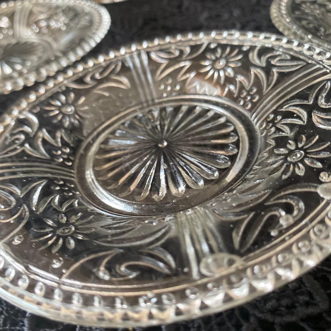 大正戦前　プレスガラス 皿 豆皿 プレート 菓子皿 骨董和ガラス古ガラスウラン