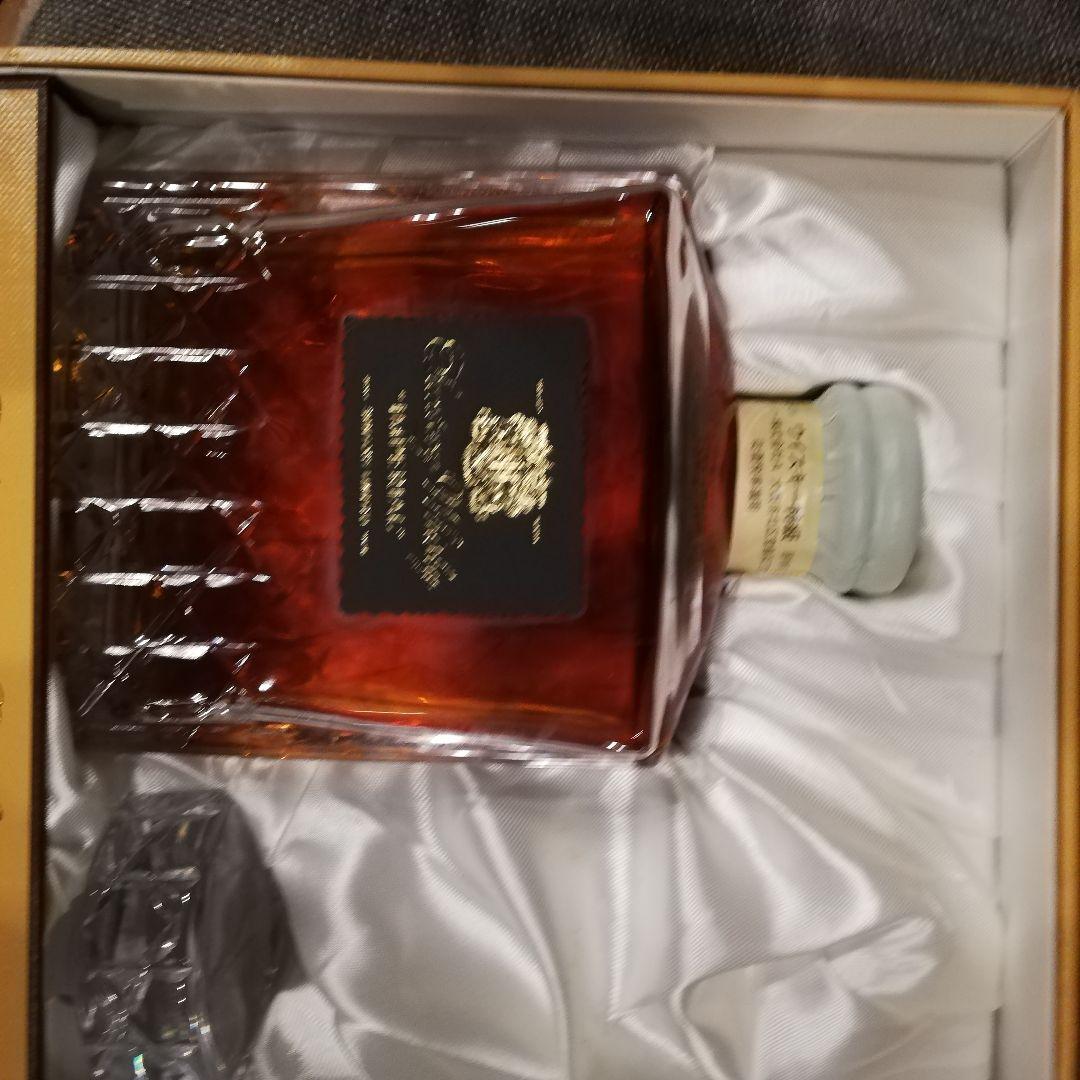 D*ー様 サントリーウイスキー インペリアル ギフトボックス