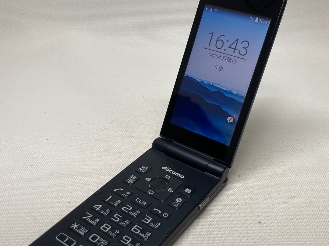 美品　docomo　F-41C　arrows　富士通　j551d294dd