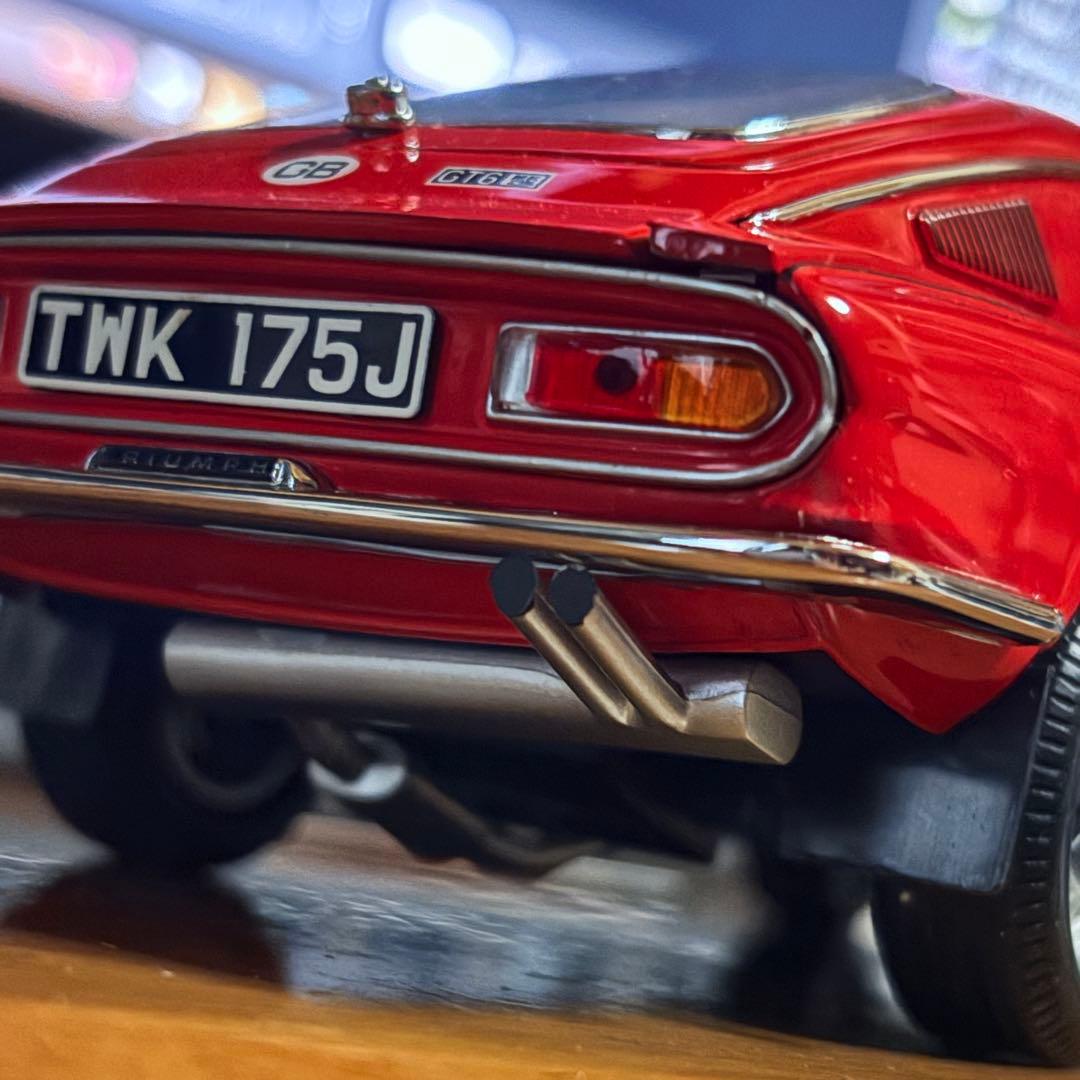 ワンオフカスタム 1/18 SunStar トライアンフ GT6 MK3