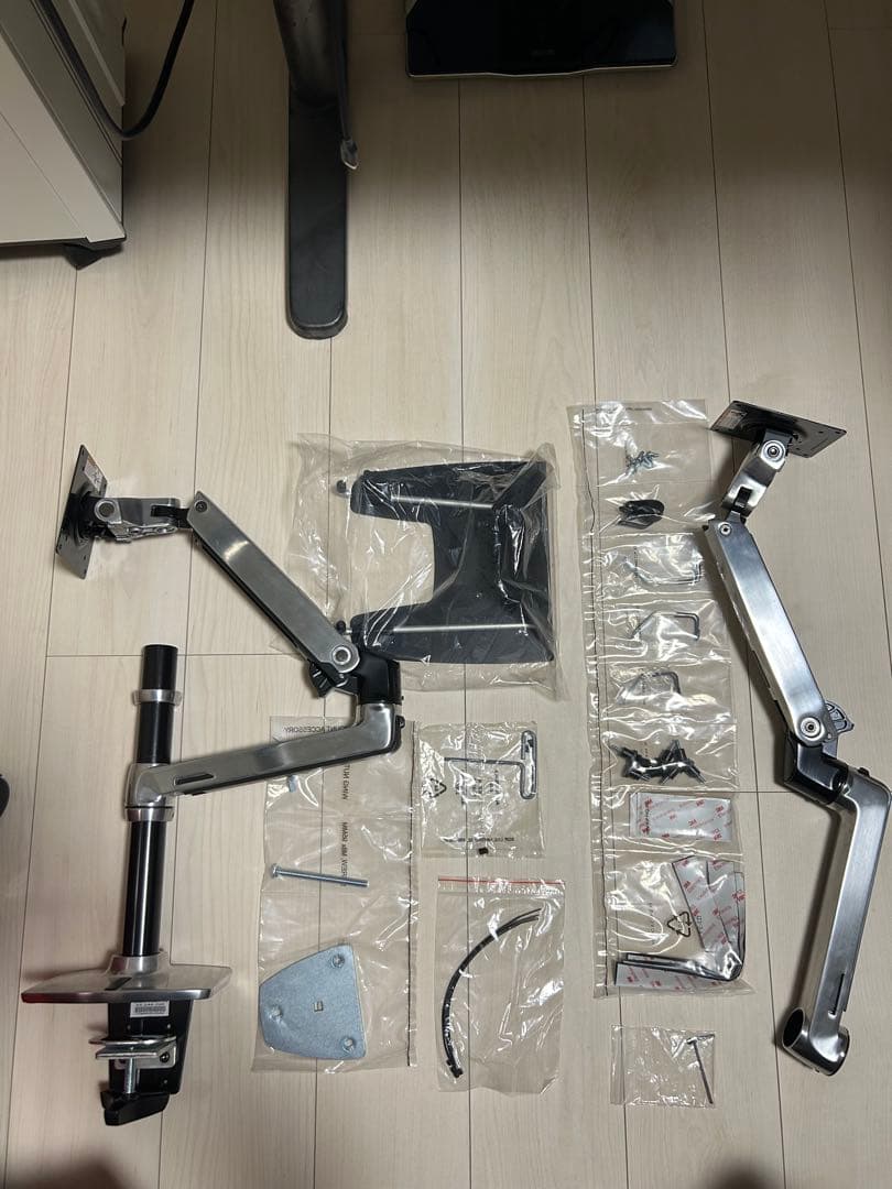 LXデュアルデスクマウントアームスタッキング(アルミニウム)