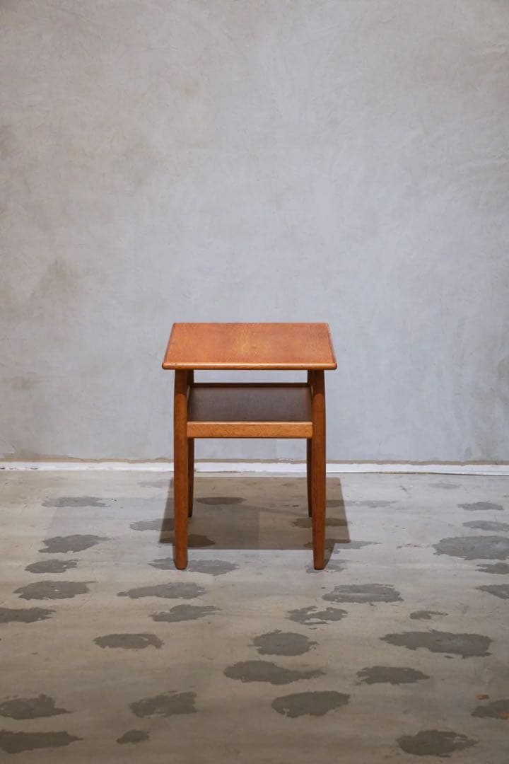 モブラー社製 北欧ヴィンテージ オークサイドテーブル アイヴァン・A・ヨハンソン