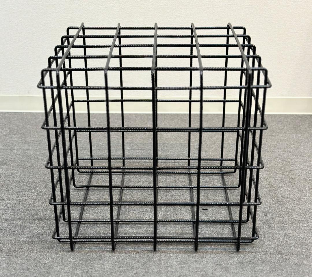 美品■SABA■レイヴァテーブル　サイドテーブル　ブロック　シンプル　イタリア