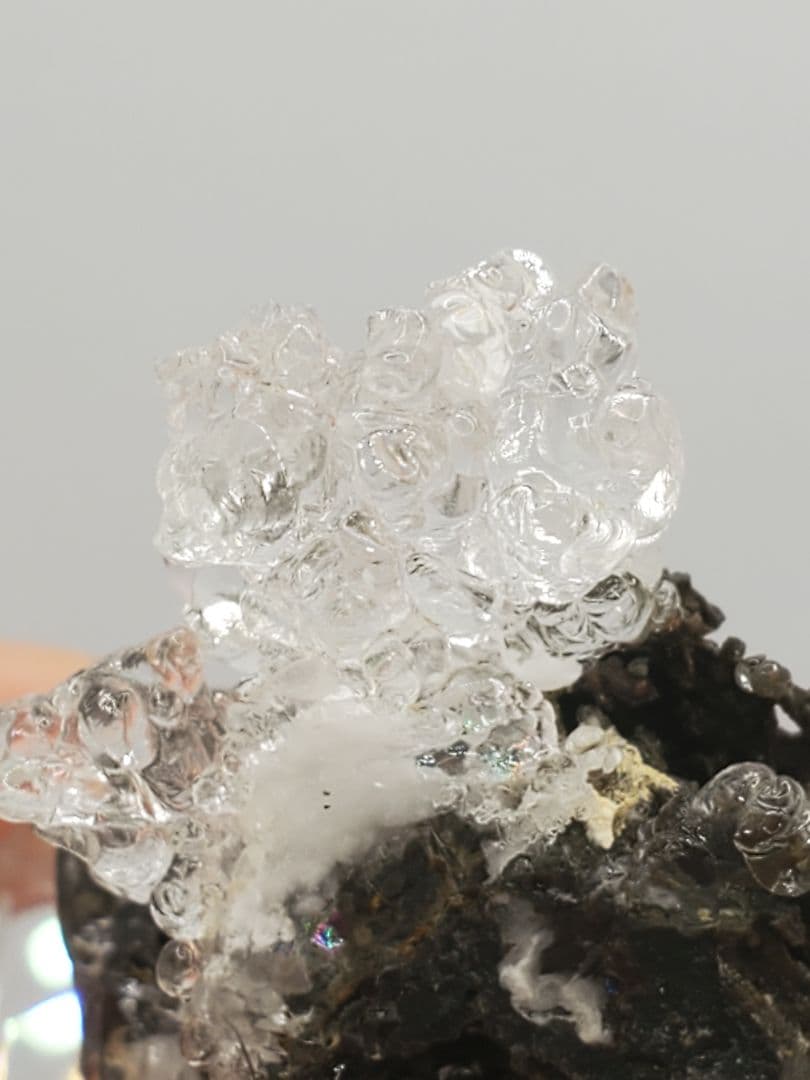 ハイアライトオパール 虹 天然石 原石 鉱物標本 鉱物 母岩付き ハンガリー産