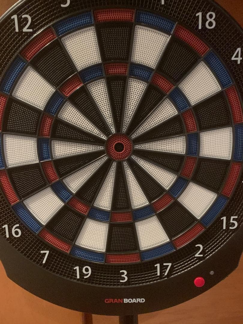 スマホ・タブ連動ダーツGRAN BOARD dash　ボード・スタンド・バレル