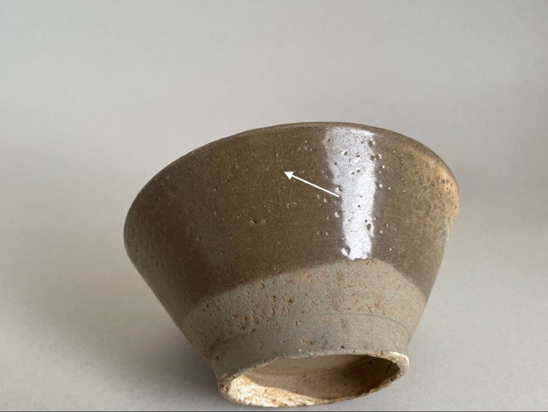 18世紀 壺屋焼 灰釉碗マカイ茶碗 琉球古陶 湧田焼 古我知焼 涌田 鉄釉 鉄絵