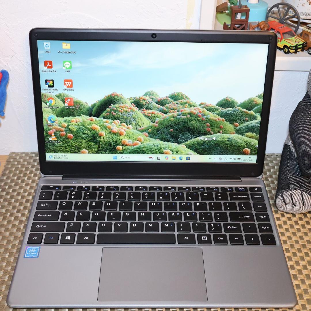 Win11公式対応！高年式2022！メ8G/SSD/フレームレス/無線/カメラ