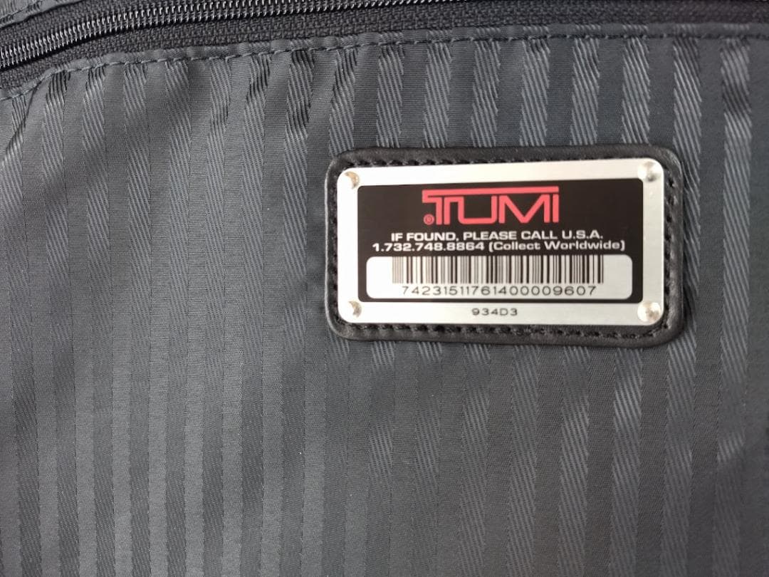 TUMI レザー ブラック ガーメントバッグ スーツ ビジネス 出張 旅行