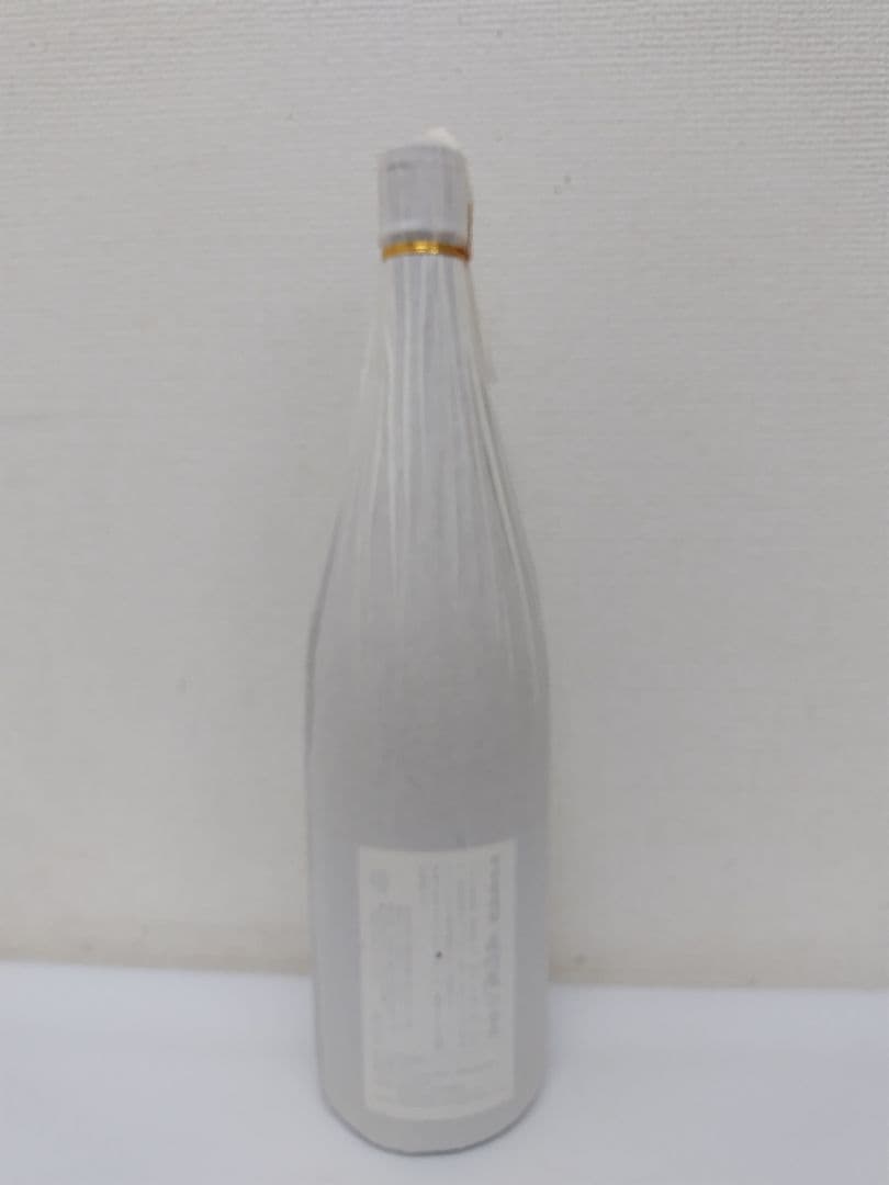 鈴*也様 森伊蔵 焼酎 （汚れ小さい穴写真掲載）　1800ml 25度