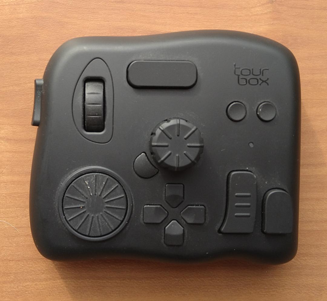 液タブ・ペンタブ TourBox Elite