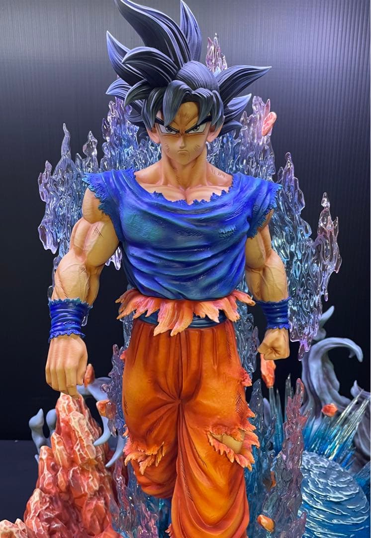 ドラゴンボール　孫悟空　身勝手の極意　フィギュア　ガレージキット