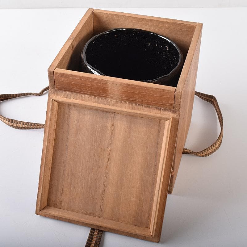 楽吉左衛門　十代旦入造　黒楽筒茶碗　宗左（碌々斎）判書　書付箱　D　R7884