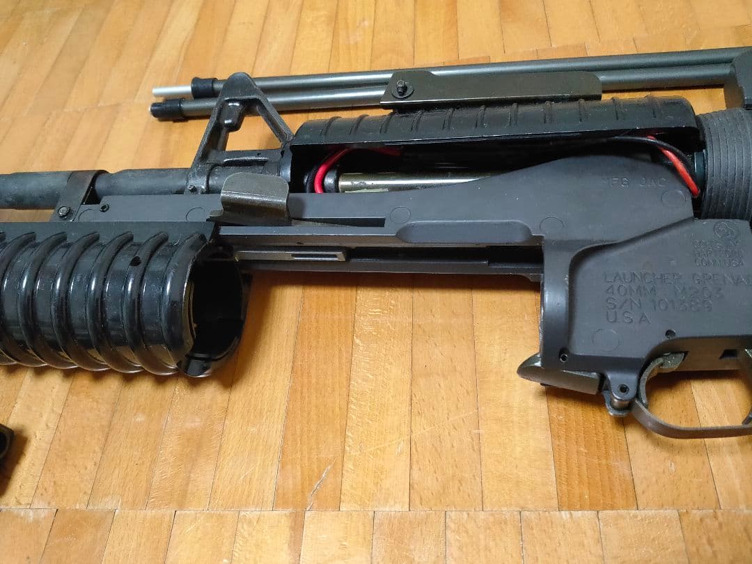 東京マルイ　電動ガン　M4カービン　サンプロ製？M203付き
