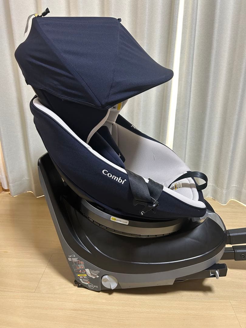 T*様 Combi クルムーブスマートlight ISOFIX ネイビー