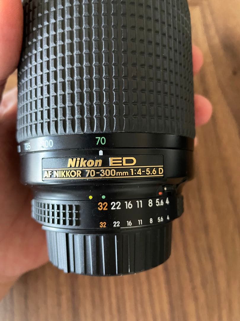 NIKON フィルムカメラ F80 ズームレンズ 70-300ミリ