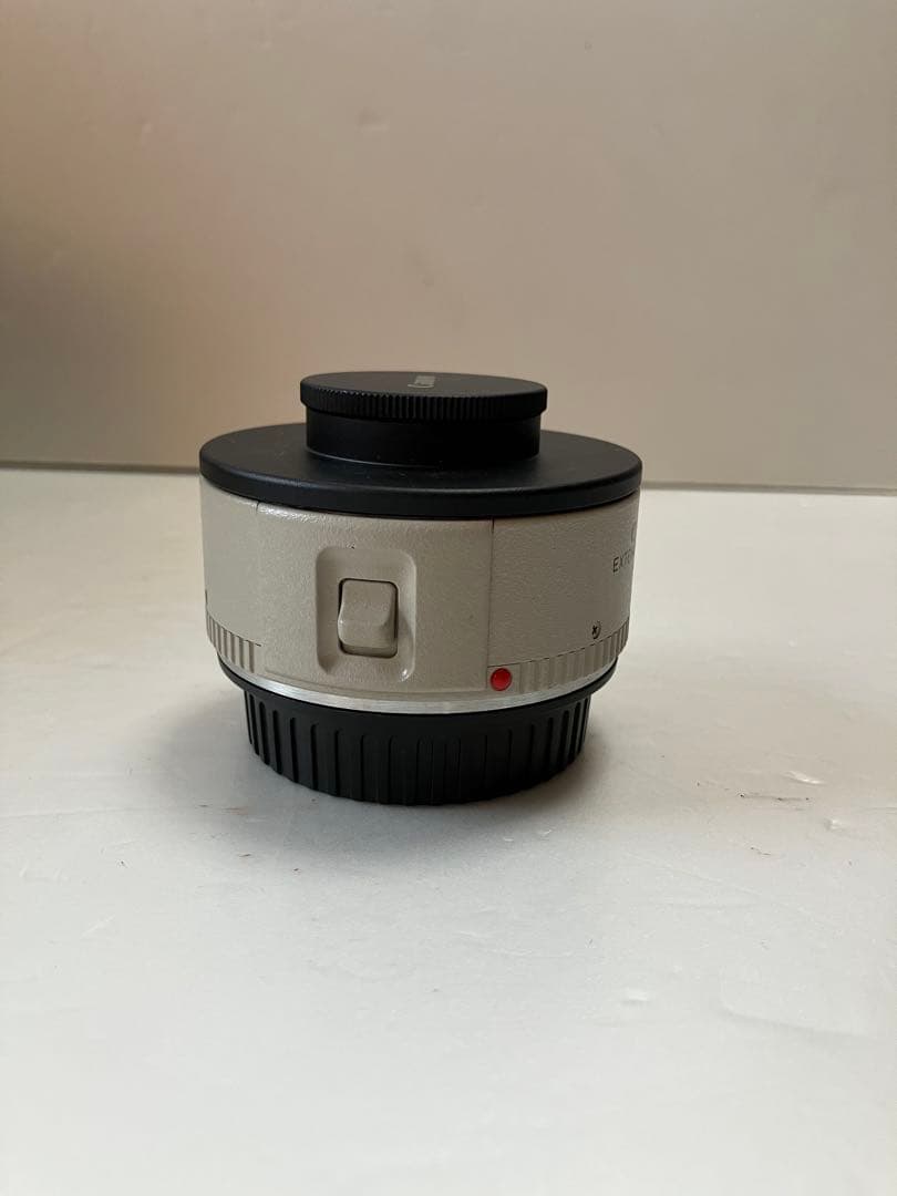 Canon Extender EF 1.4x、LP811ポーチ