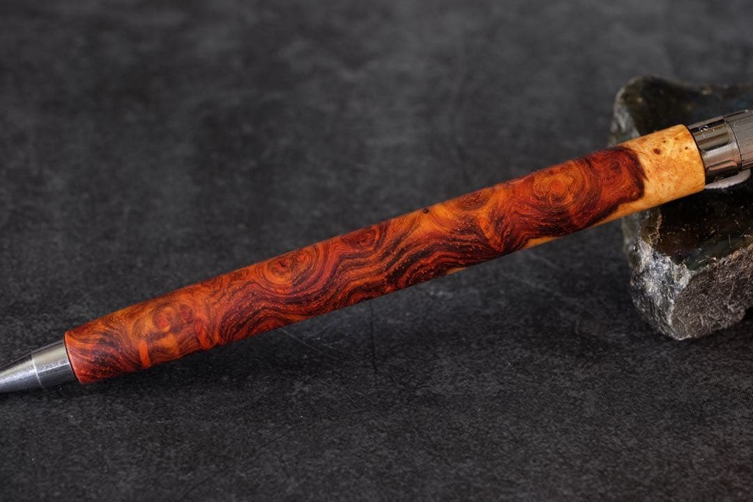 PG5木軸カスタム0215　高村杢工房 製図用シャープペンシル　極上花梨瘤紅白