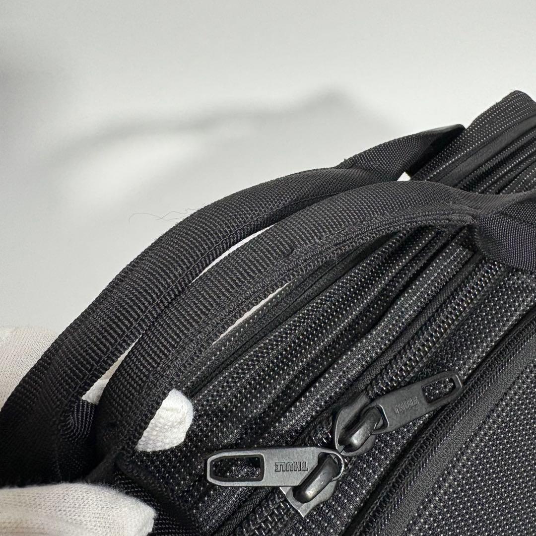 THULE　クロスオーバー2 15.6インチ ビジネスバッグ　ブラック　2way