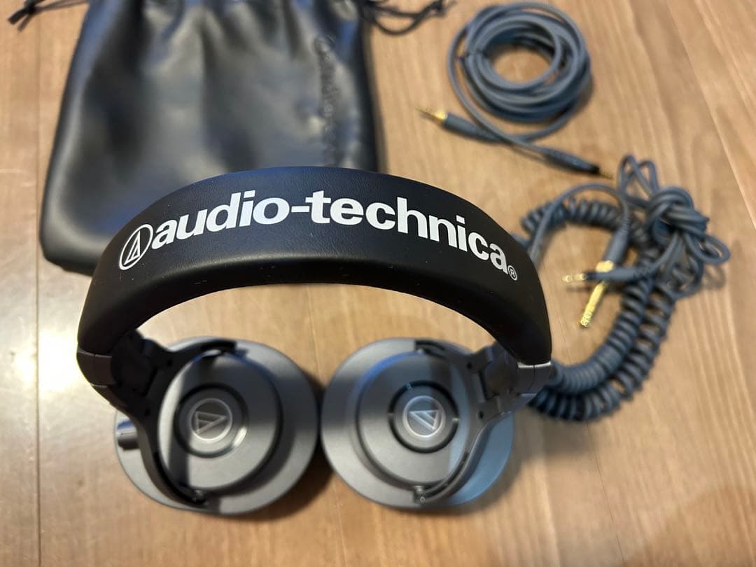 [未使用に近い] audio-technica ヘッドホン ATH-M40x