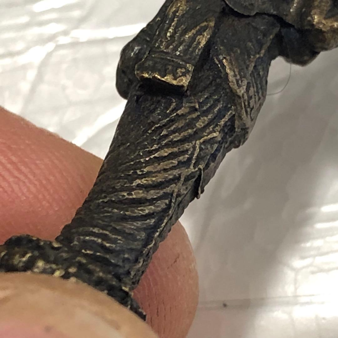 珍品◼️また蔵から謎の優しそうなお顔の金属製の神様の直立仏像が出て来ました。