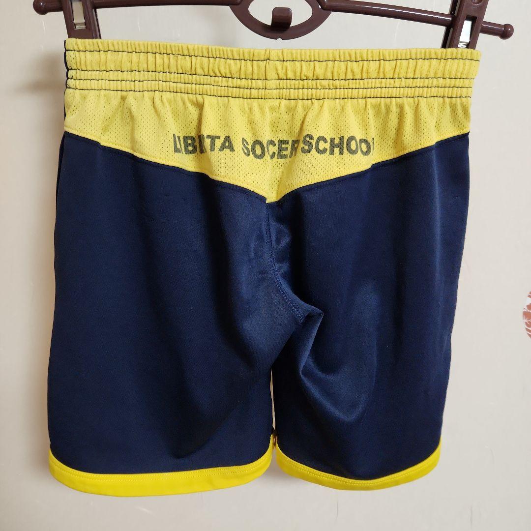 リベルタ　サッカースクール　ユニフォームセット　半袖　短パン　ピステ