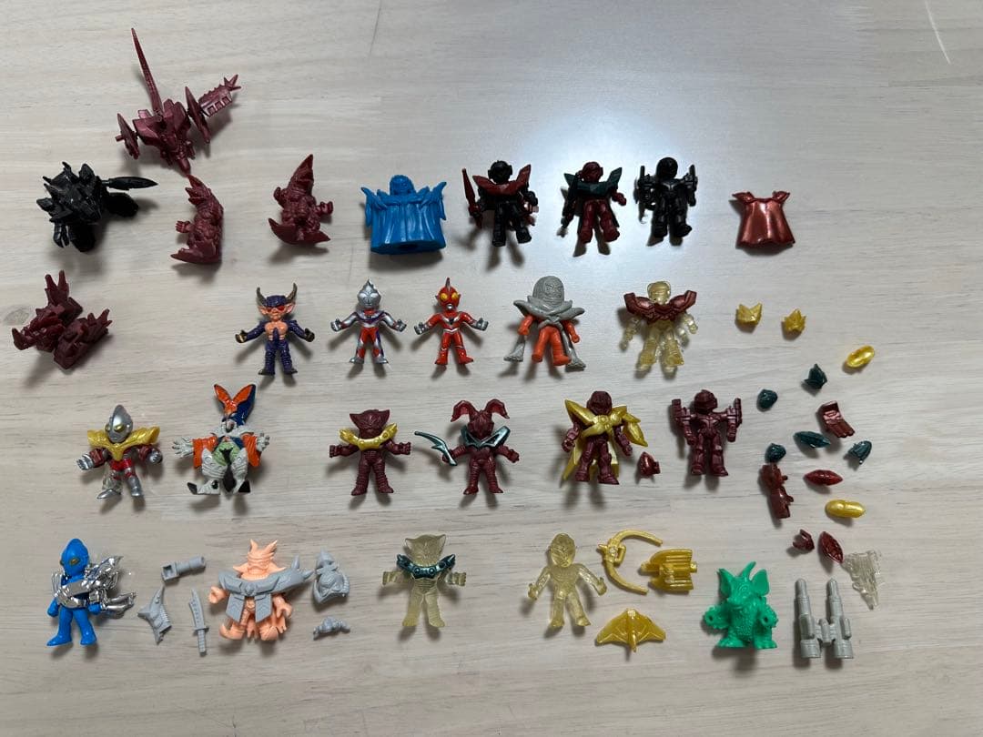 ウルトラマン　超闘士　ガチャ　グランドキング　ジャンク品