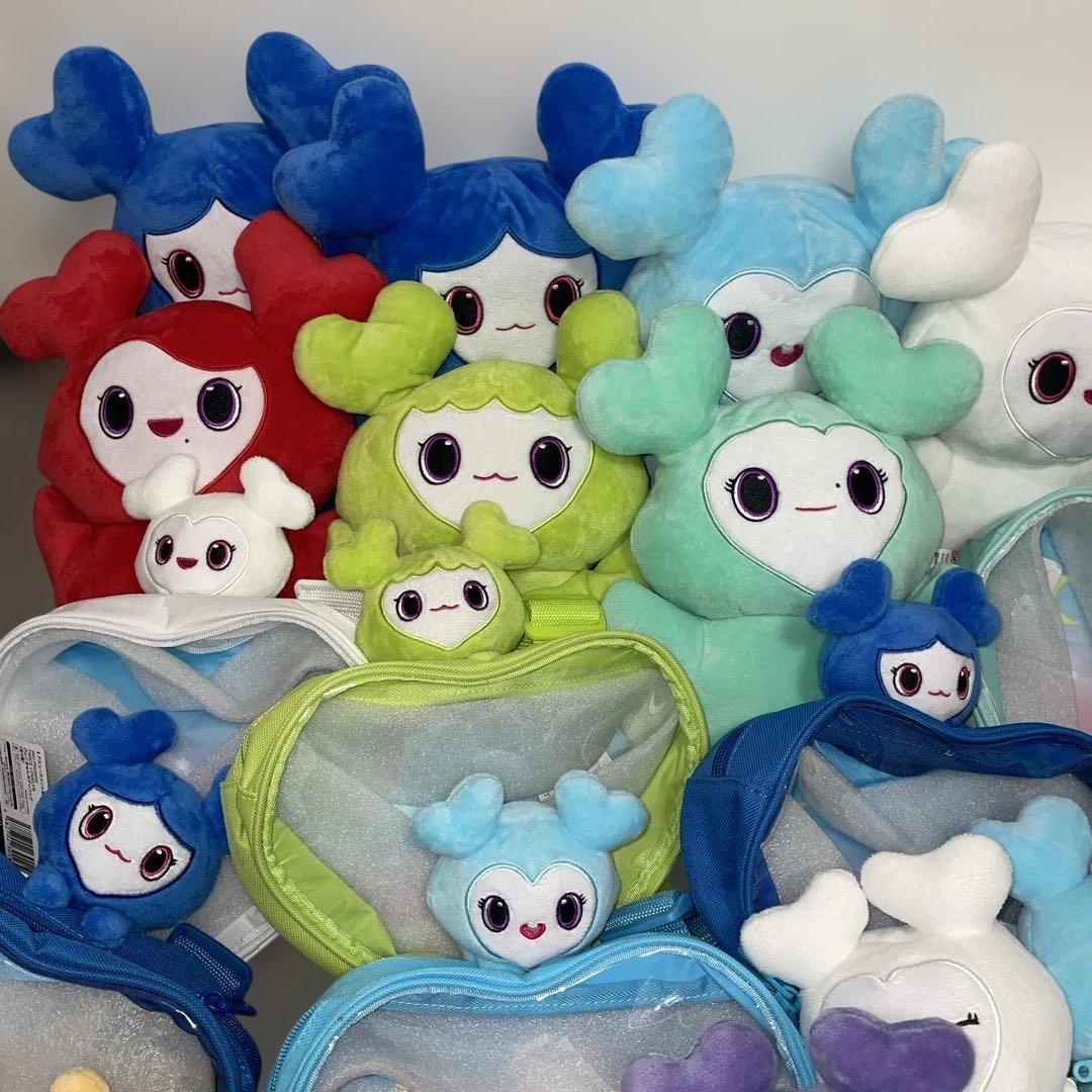 TWICELOVELYSぴょこきゅんバッグ ・のびふにゃポーチ他22点GIGO
