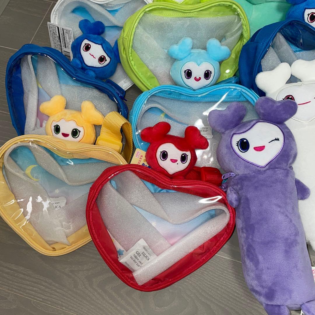 TWICELOVELYSぴょこきゅんバッグ ・のびふにゃポーチ他22点GIGO