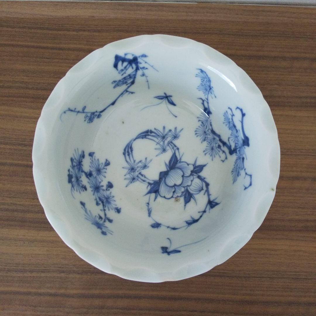 骨董 染付の盃洗 蝶と牡丹に松竹梅 (江戸時代 幕末頃） 伊万里